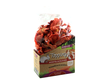 Topping carrots slices