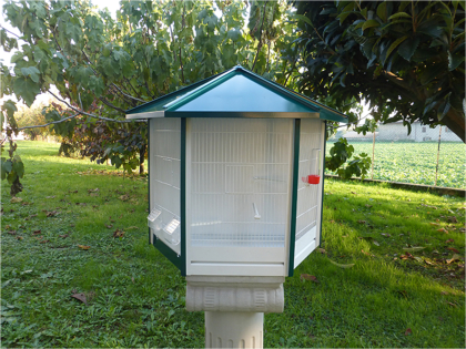 Aviary nr 40 white with green roof 93x43x78cm