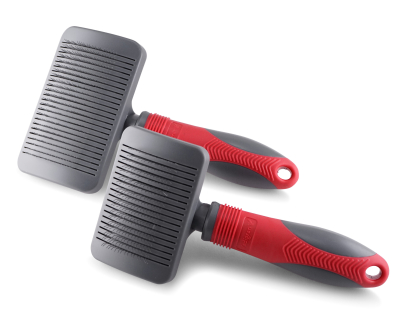 Slicker brush easy cleaning