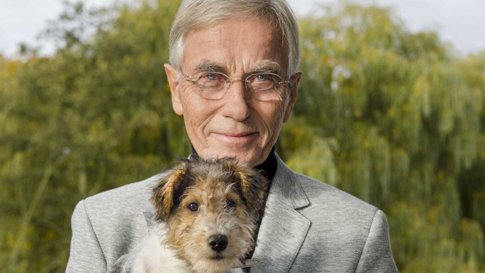 Flexi, German brand leashes dog owners around the world. Vadigran